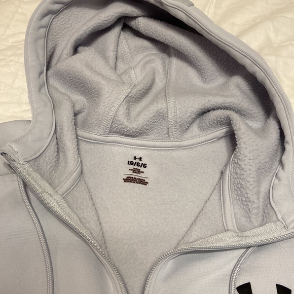 Under Armour. L. Zip Up. Silver. - Picture 2 of 5